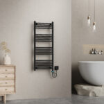 BELRAD SÈCHE-SERVIETTES ÉLECTRIQUE – AVEC THERMOSTAT NUMÉRIQUE PROGRAMMABLE – SMART WIFI - RACCORD À DROITE – 700W – 1200X500 MM – NOIR MAT