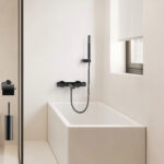 Stria mitigeur de baignoire mural thermostatique — noir mat PVD